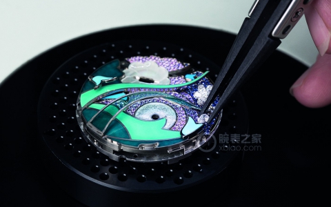 蝴蝶与仙子 品鉴梵克雅宝Lady Arpels™ Papillon Automate腕表